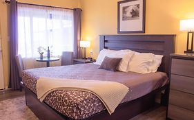 Carmel Wayfarer Inn
